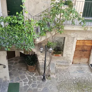 Trattoria Traversi Couette-café